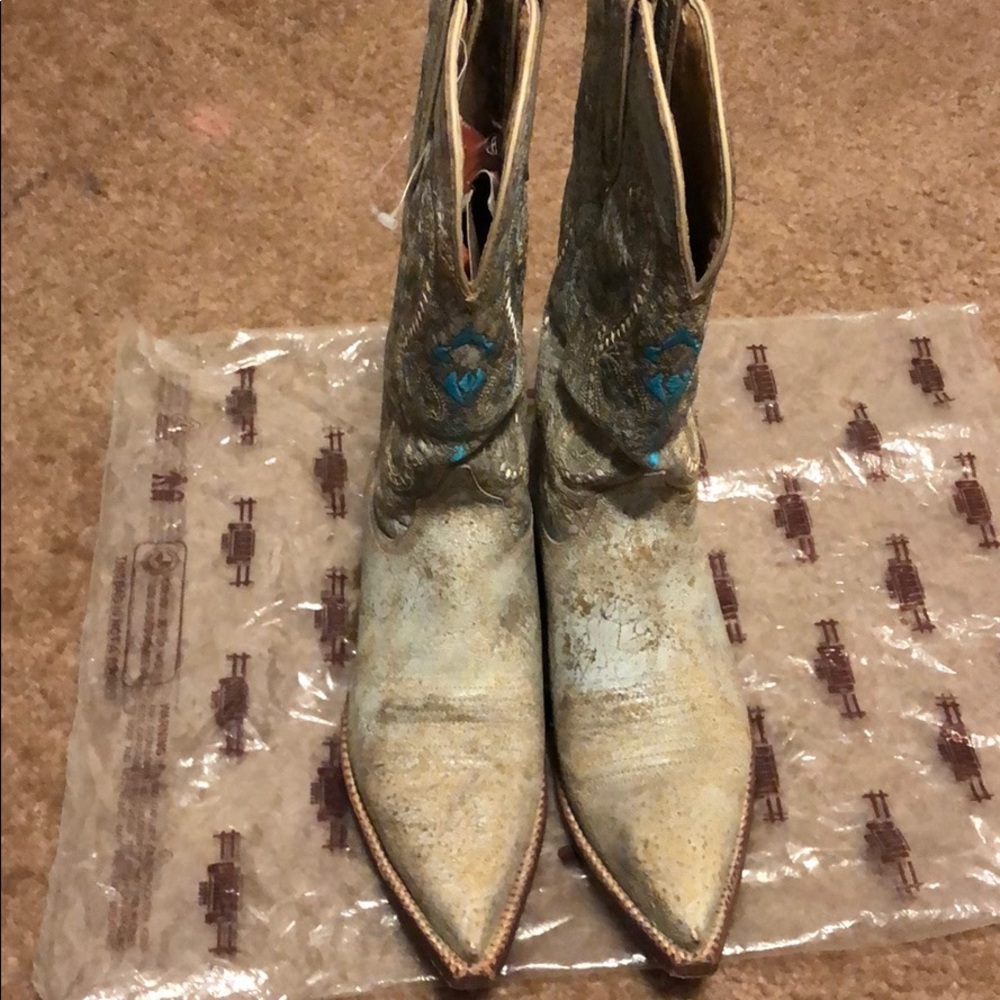 Rustic cow lining boots 9 B